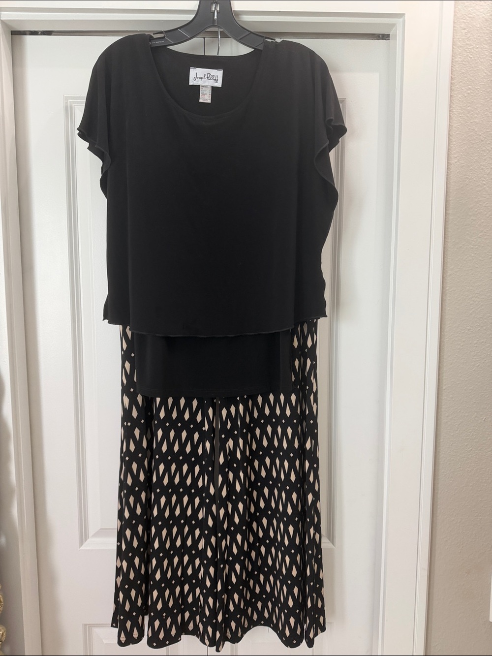 Joseph Ribkoff Black Top with Black and Cream Slacks with Pockets